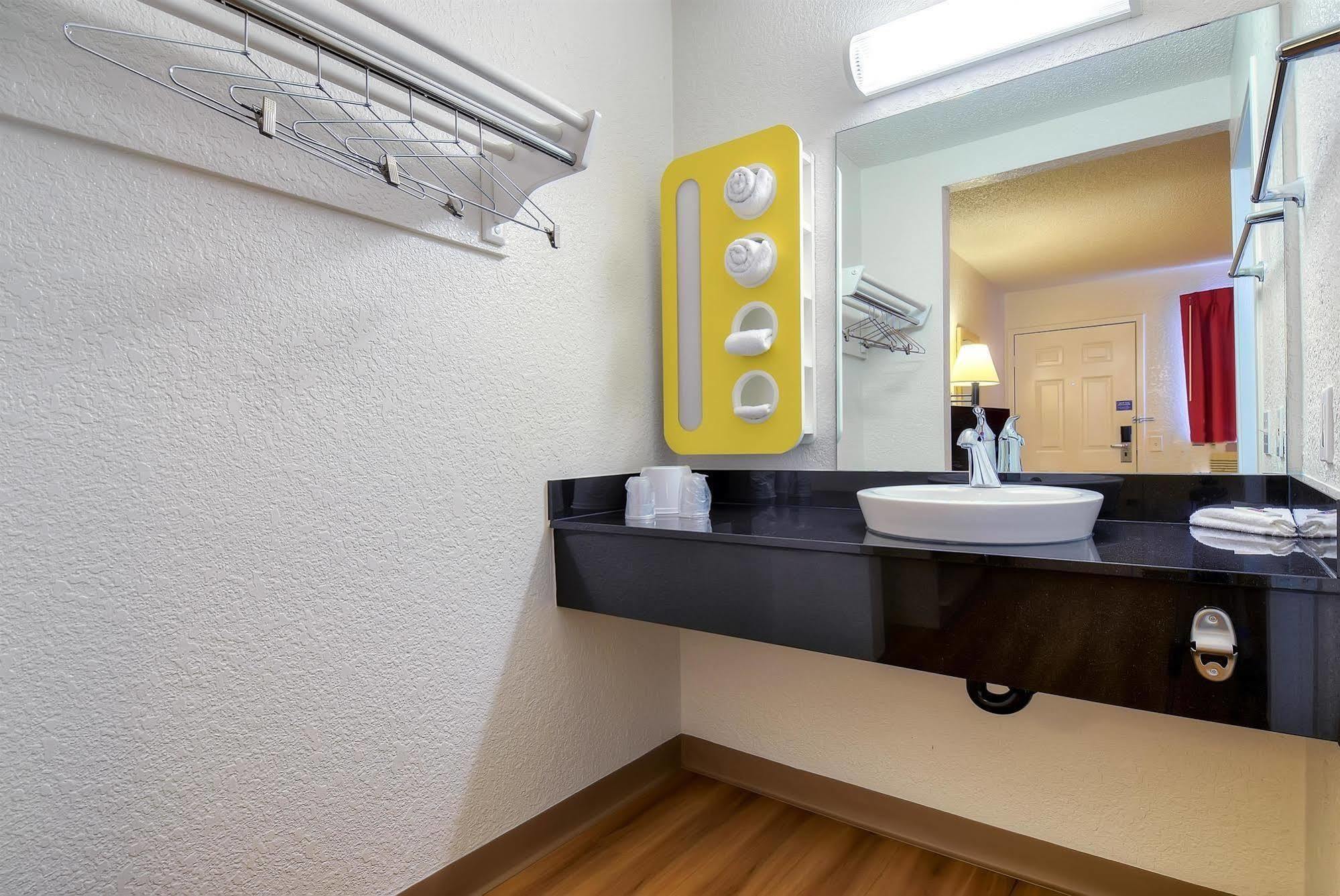 Motel 6-Rowland Heights, Ca - Los Angeles - Pomona Extérieur photo