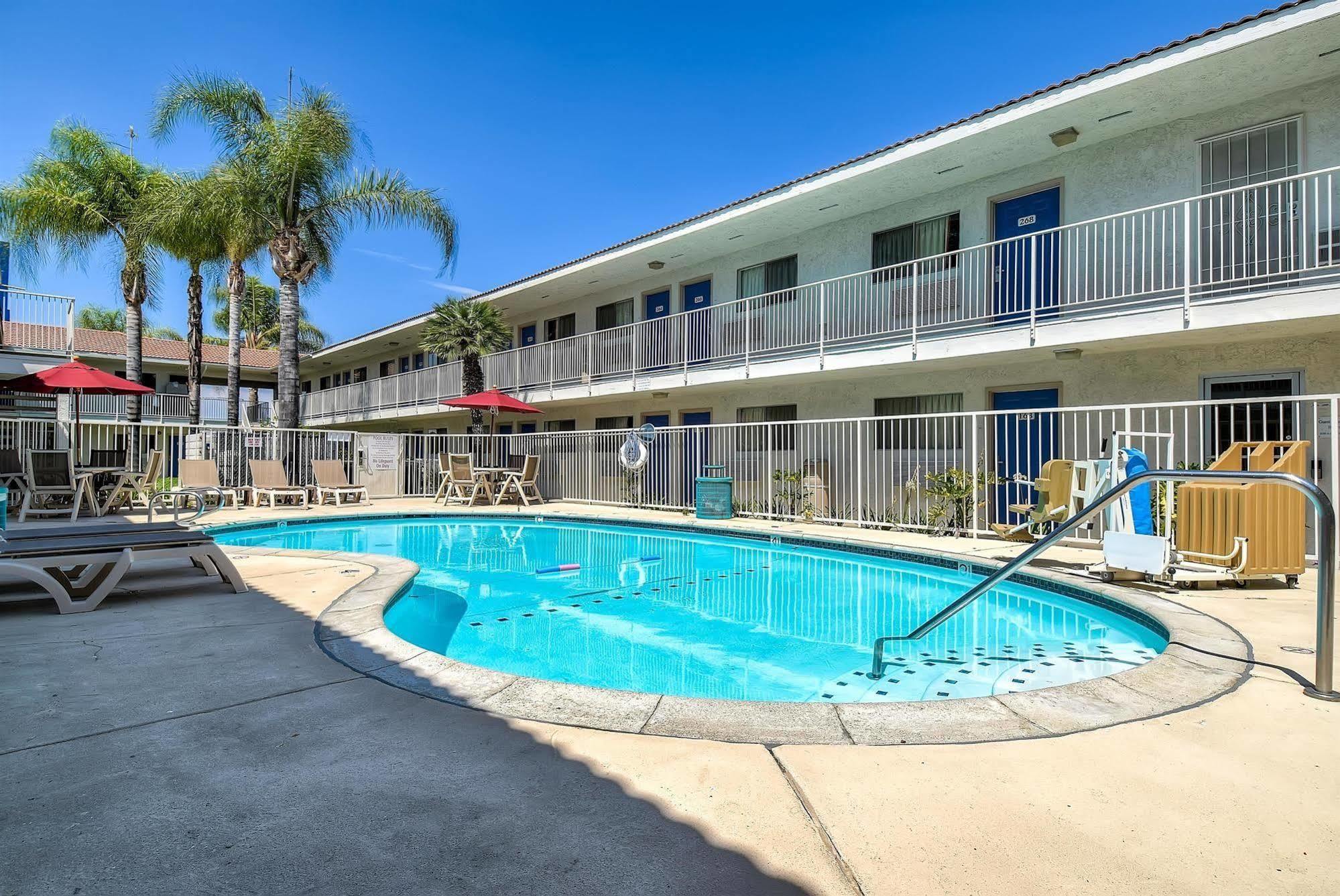 Motel 6-Rowland Heights, Ca - Los Angeles - Pomona Extérieur photo
